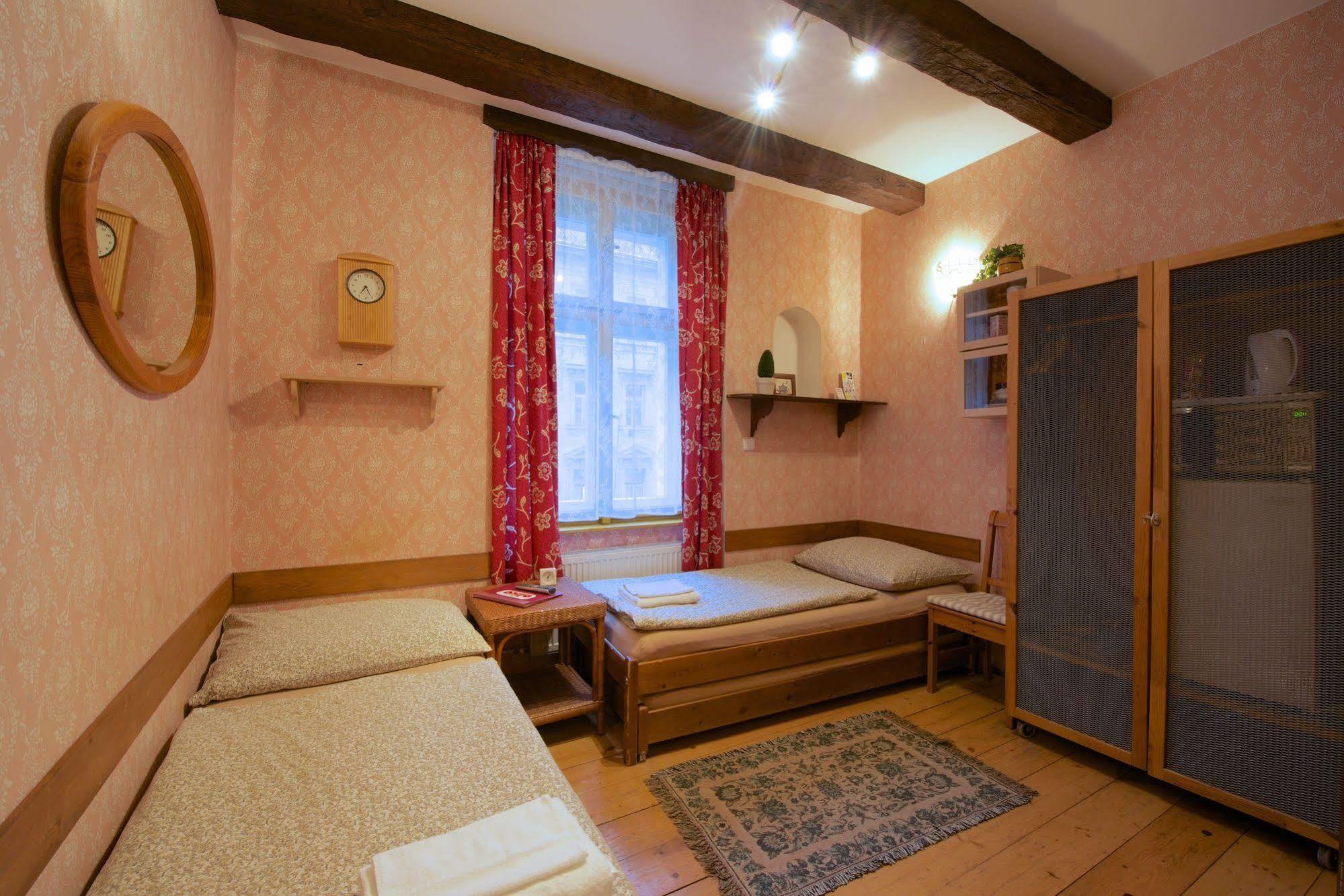 Alice House Aparthotel